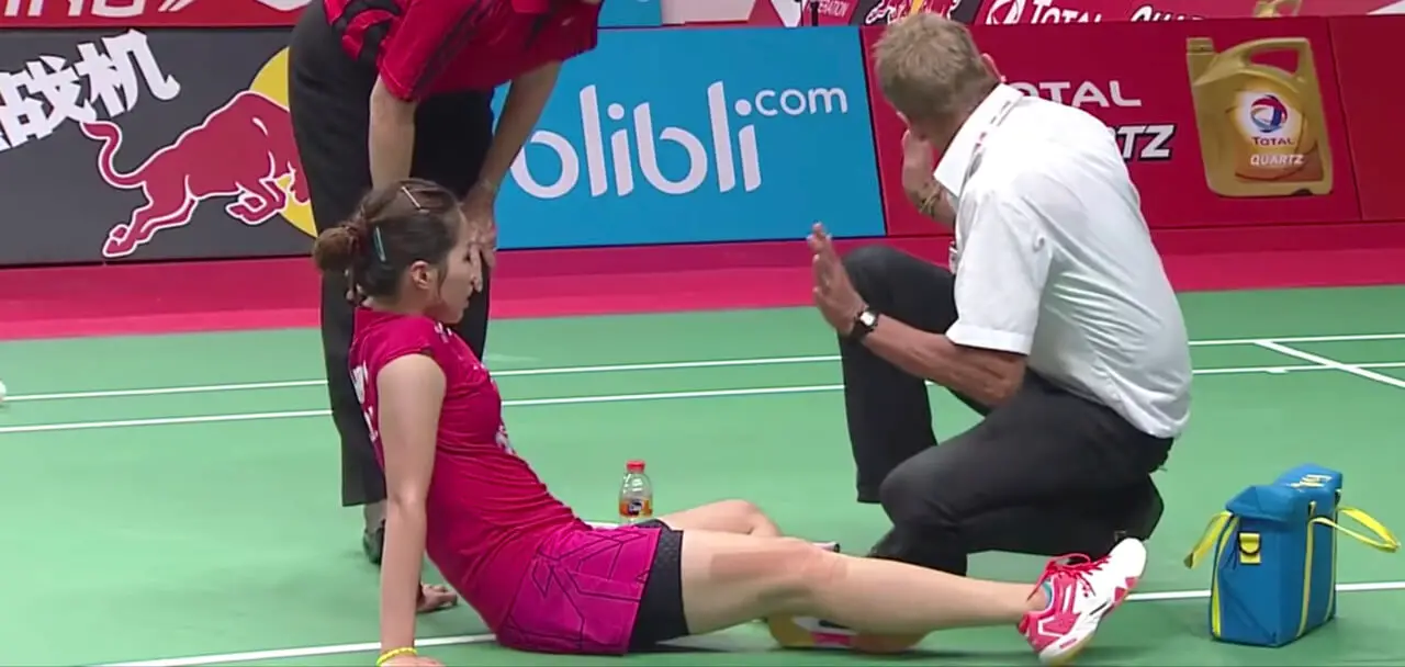 Prevention oPrevention of Injuries in Badmintonf Injuries in Badminton